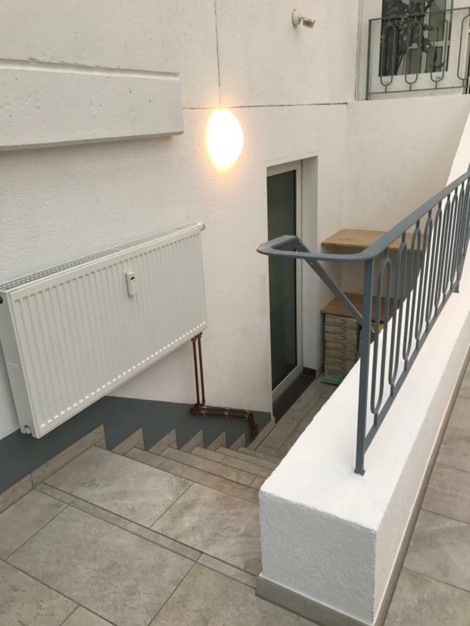 Ruhige Souterrainwohnung Leverkusen Eksteriør billede